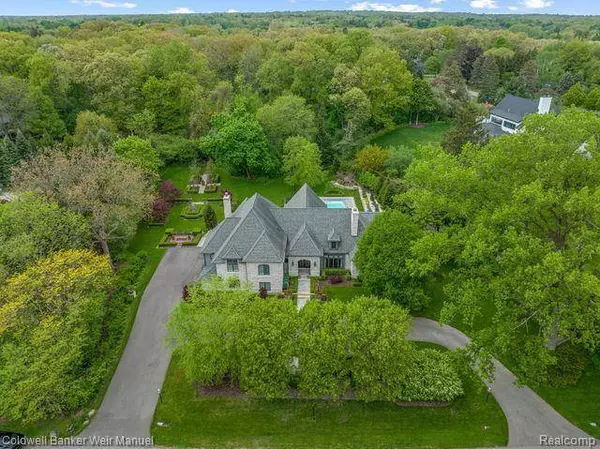570 RUDGATE Road, Bloomfield Hills, MI 48304