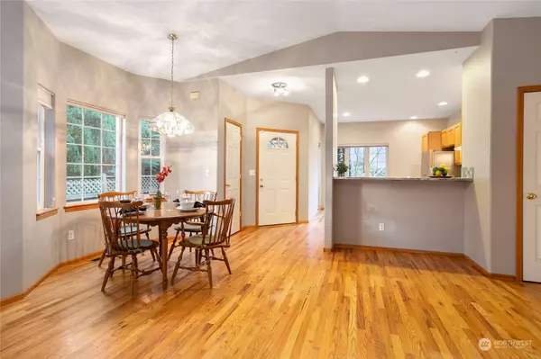 912 Gilbert DR, Bellingham, WA 98226