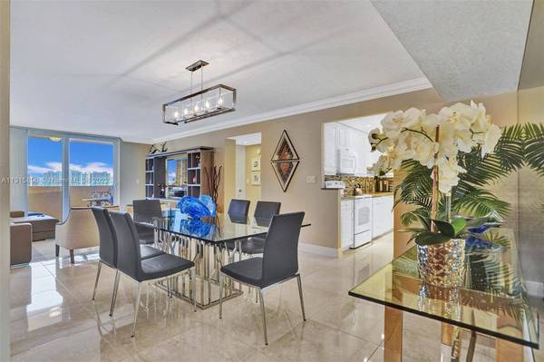 1833 S Ocean Dr #1704, Hallandale Beach, FL 33009