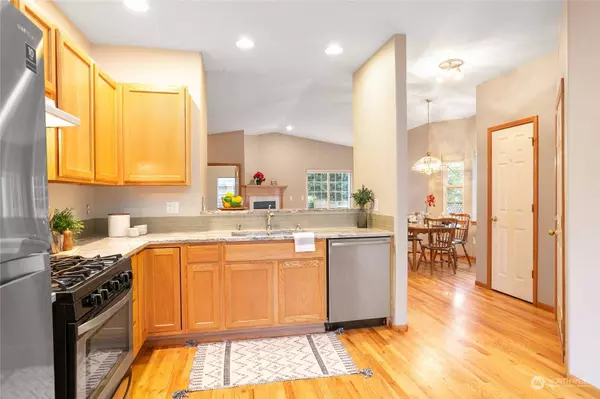 912 Gilbert DR, Bellingham, WA 98226