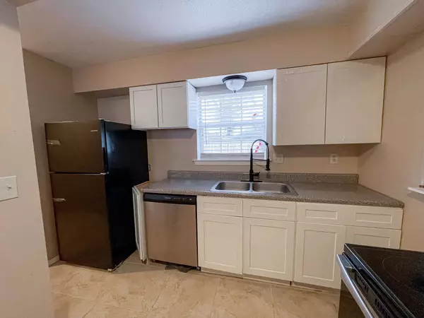 3074 RANGELINE RD E, Memphis, TN 38127