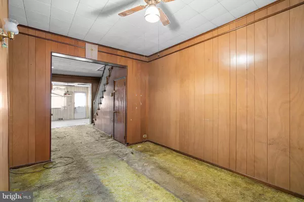 15 N BRADFORD ST, Baltimore, MD 21224