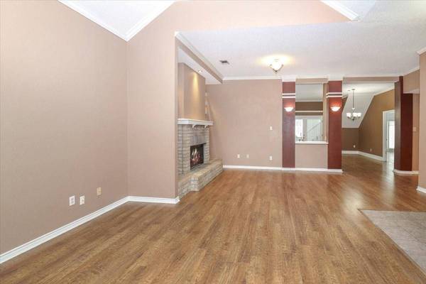 4437 Columbia Street, Grand Prairie, TX 75052