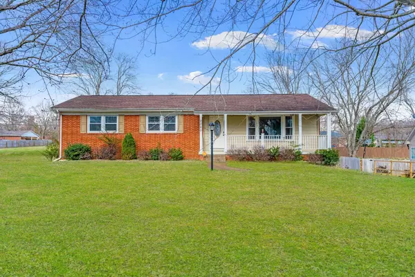 2085 Skyview Cir, Clarksville, TN 37042