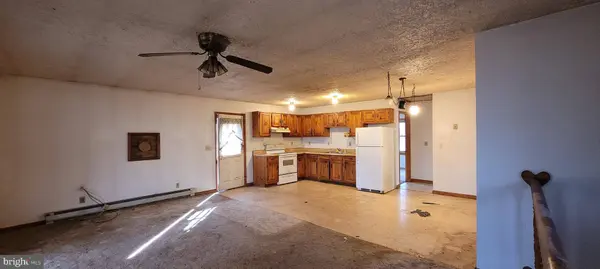 272 WHITE LN, Front Royal, VA 22630