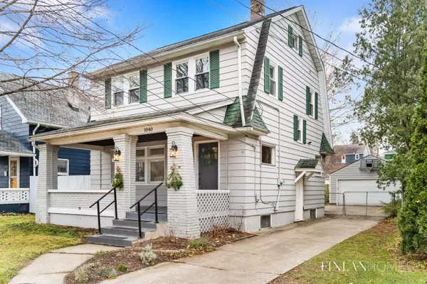 1040 Innes NE Street, Grand Rapids, MI 49503