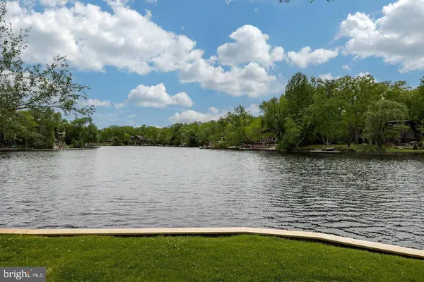 176 CHIPPEWA TRL, Medford Lakes, NJ 08055