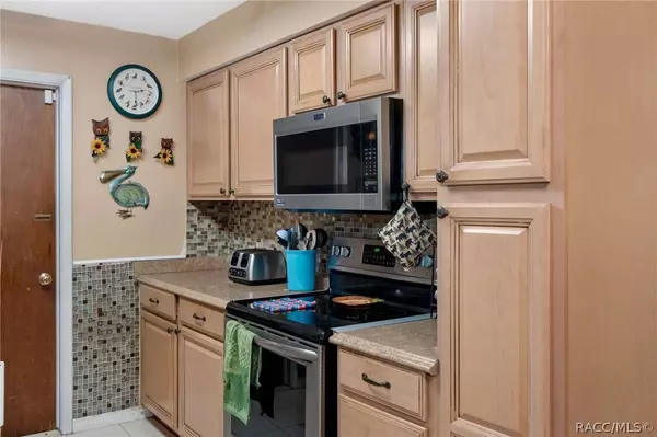 24 N Monroe ST, Beverly Hills, FL 34465