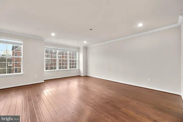 7352 SAINT MARGARETS BLVD, Hanover, MD 21076