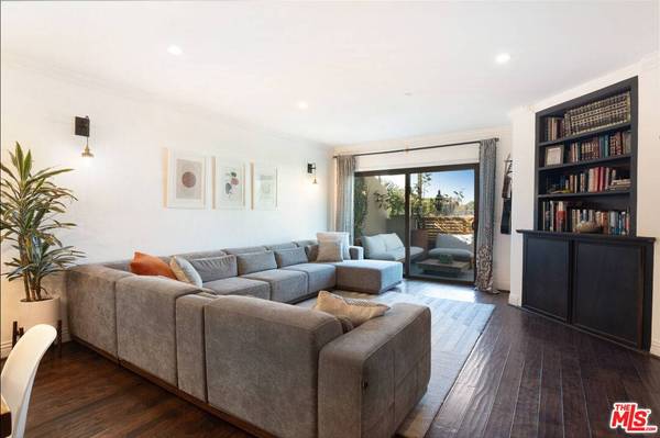 1520 S Shenandoah St #302, Los Angeles, CA 90035