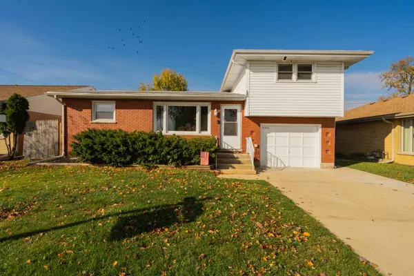 9346 80th Court, Hickory Hills, IL 60457