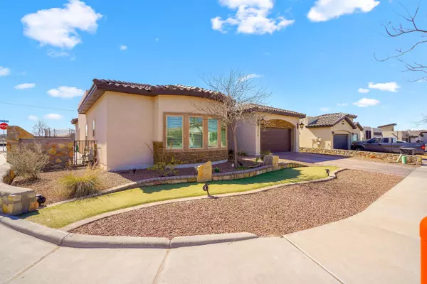 12306 Houghton Springs, Horizon City, TX 79928