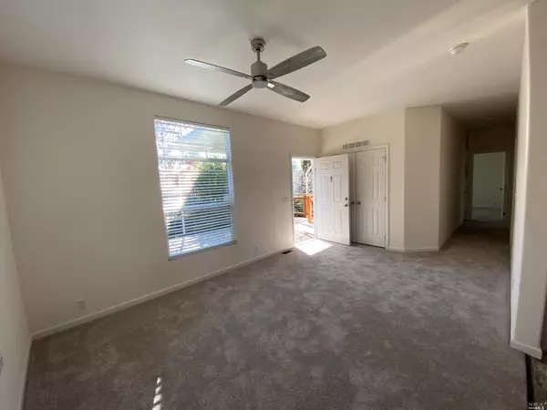 1 Sandstone CT, Santa Rosa, CA 95409