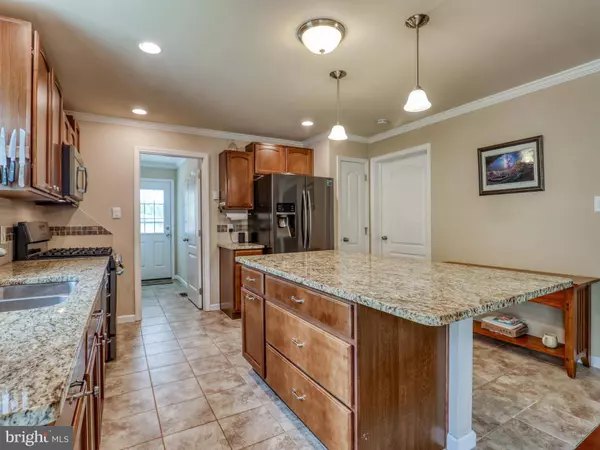 214 GOUGH RD, Winchester, VA 22602