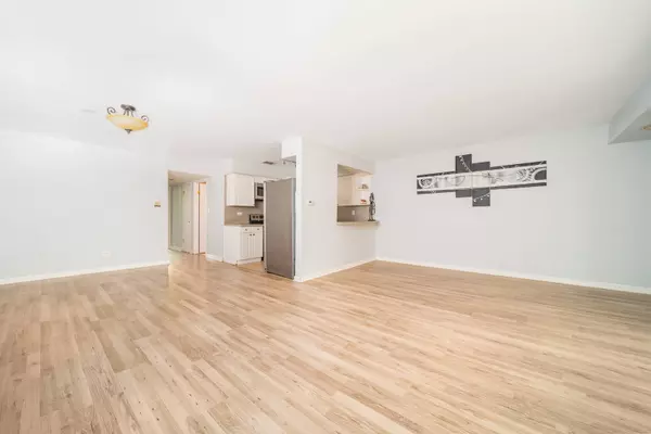 9649 S Harlem Avenue #3B, Chicago Ridge, IL 60415