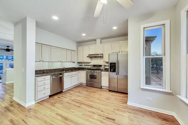 1211 W Lexington ST, Chicago, IL 60607