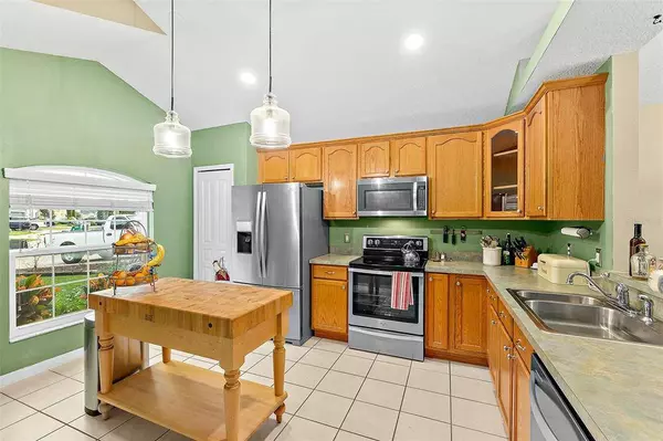 451 SYCAMORE SPRINGS ST, Debary, FL 32713