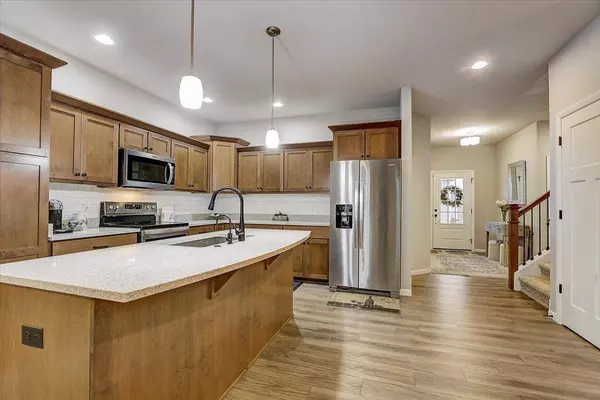 736 Old Timber Pass, Madison, WI 53593