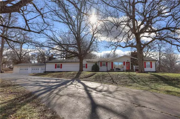 951 Oak Crest N/A, Baxter Springs, KS 66713