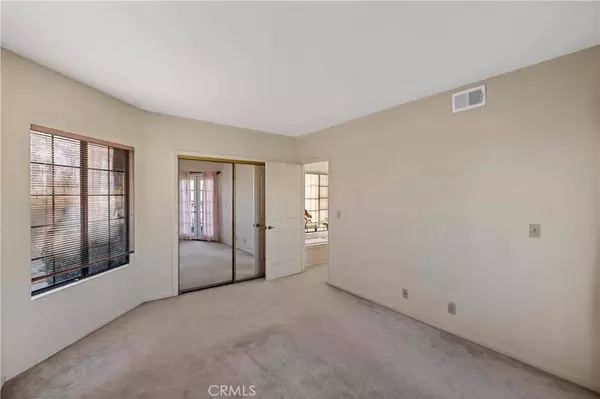 1504 Cindee LN, Colton, CA 92324