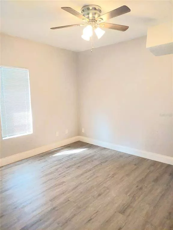 590 SHADY PL, Daytona Beach, FL 32114