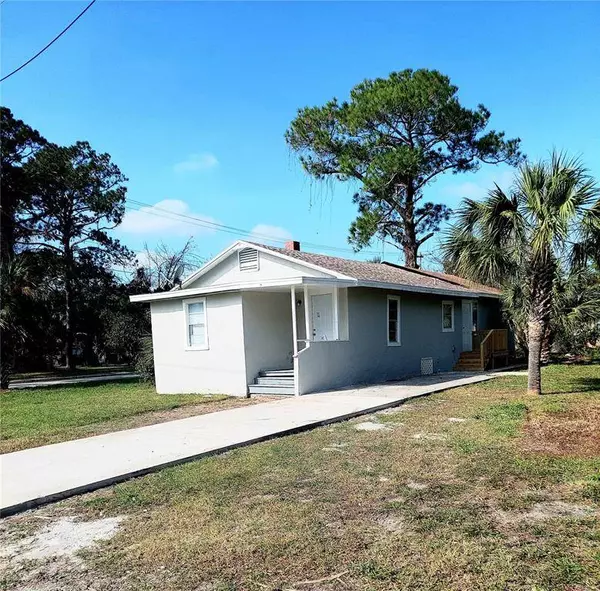 590 SHADY PL, Daytona Beach, FL 32114