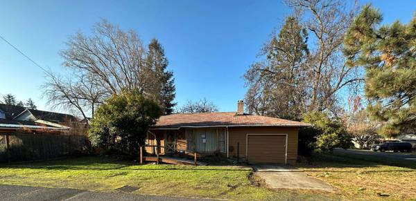 204 Bain ST, Talent, OR 97540