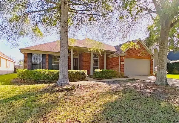 3123 E Webber DR, Pearland, TX 77584