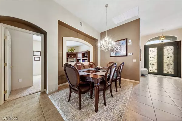 7821 Brookfield Cove Avenue, Las Vegas, NV 89131