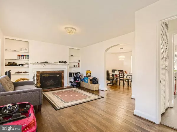 2115 SOUTHLAND RD, Gwynn Oak, MD 21207