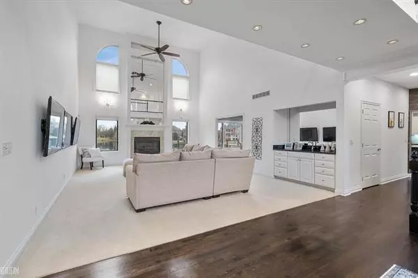 54564 Queensborough, Shelby Twp, MI 48315