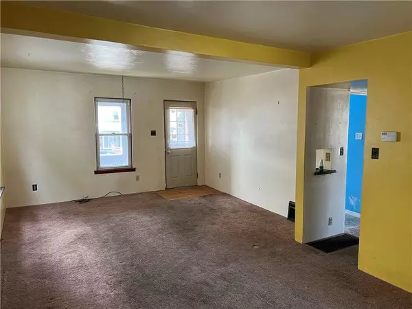 2006 Victoria Ave, Arnold, PA 15068