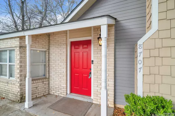 8707 Sleepy Meadows, Converse, TX 78109