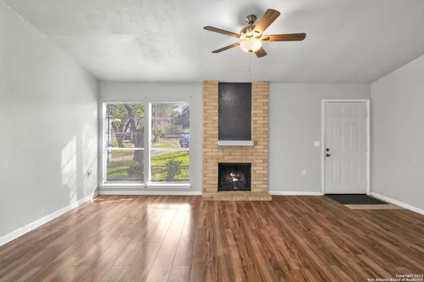 8707 Sleepy Meadows, Converse, TX 78109