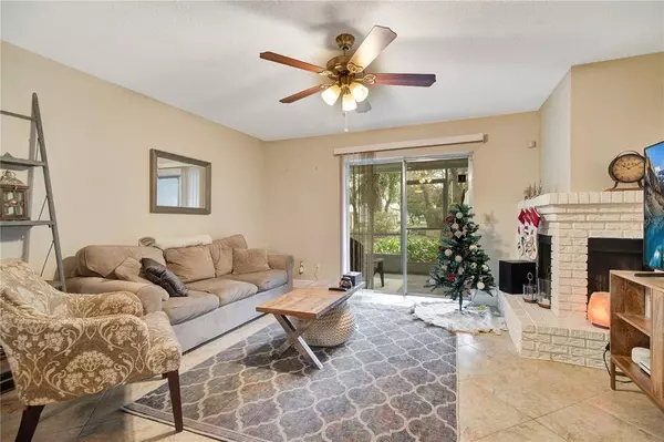 5212 LAZY OAKS DR #5212, Winter Park, FL 32792