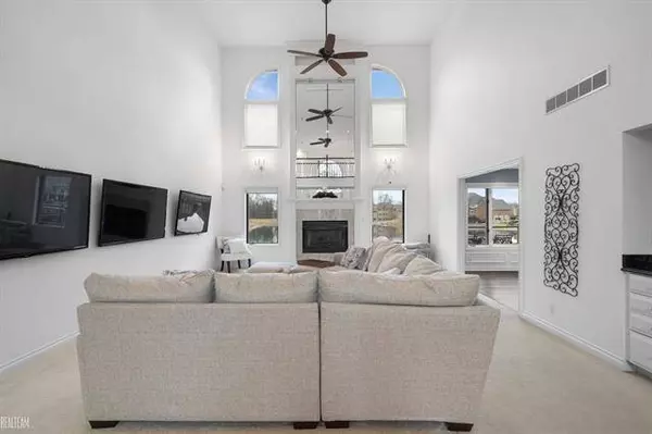 54564 Queensborough, Shelby Twp, MI 48315