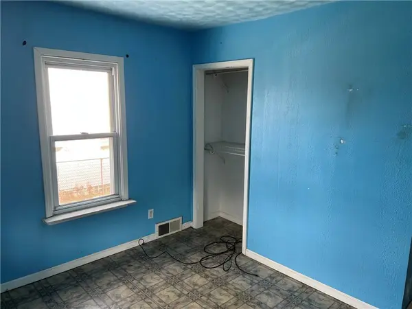 2006 Victoria Ave, Arnold, PA 15068