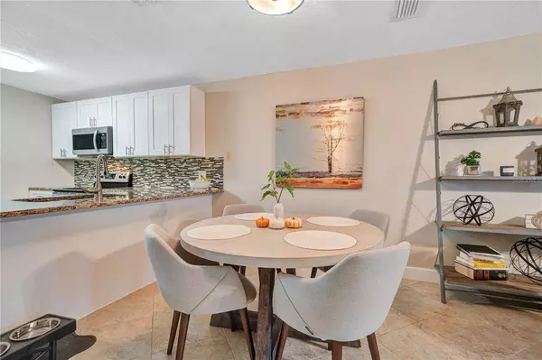 5212 LAZY OAKS DR #5212, Winter Park, FL 32792