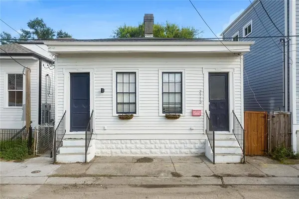 2115 CHIPPEWA ST, New Orleans, LA 70130