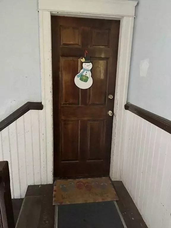 1319 Main St, Worcester, MA 01603