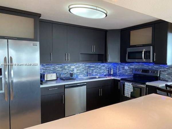 7135 Collins Ave #415, Miami Beach, FL 33141