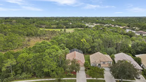 7159 SE Twin Oaks CIR, Stuart, FL 34997