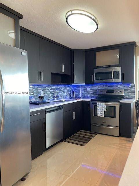 7135 Collins Ave #415, Miami Beach, FL 33141