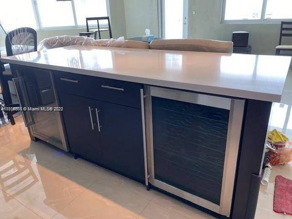 7135 Collins Ave #415, Miami Beach, FL 33141