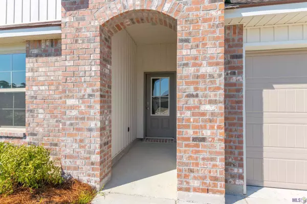 7781 COLLIN TRAILS, Denham Springs, LA 70726