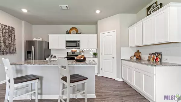 7762 JOE LYNN TRAILS, Denham Springs, LA 70726