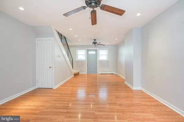 880 BRIDGE ST, Philadelphia, PA 19124