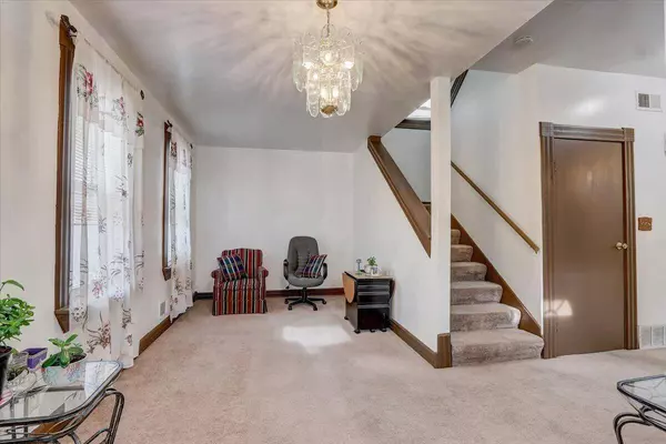 1722 S 16th St, Milwaukee, WI 53204