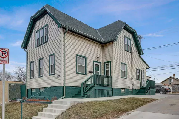 1722 S 16th St, Milwaukee, WI 53204