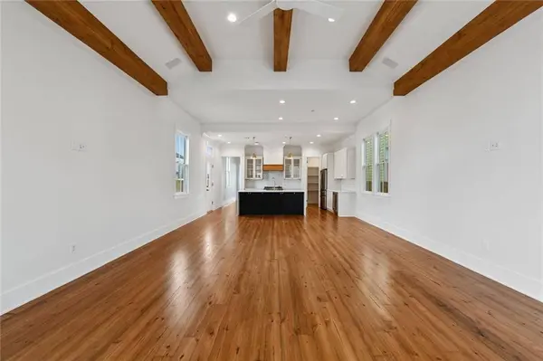 240 BELLEVILLE ST, New Orleans, LA 70114